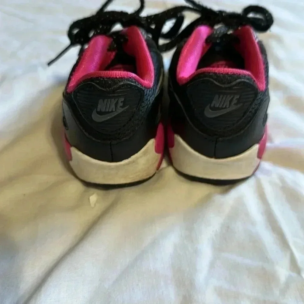 Nike air max toddler size 5.5C black pink lace up